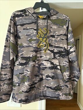 Browning Men's Crewneck Camo Hoodie in Gray, Green and Black with Yellow Logo